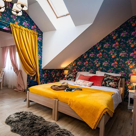 Pokoje W Starej Karczmie Liszki Bagian luar foto