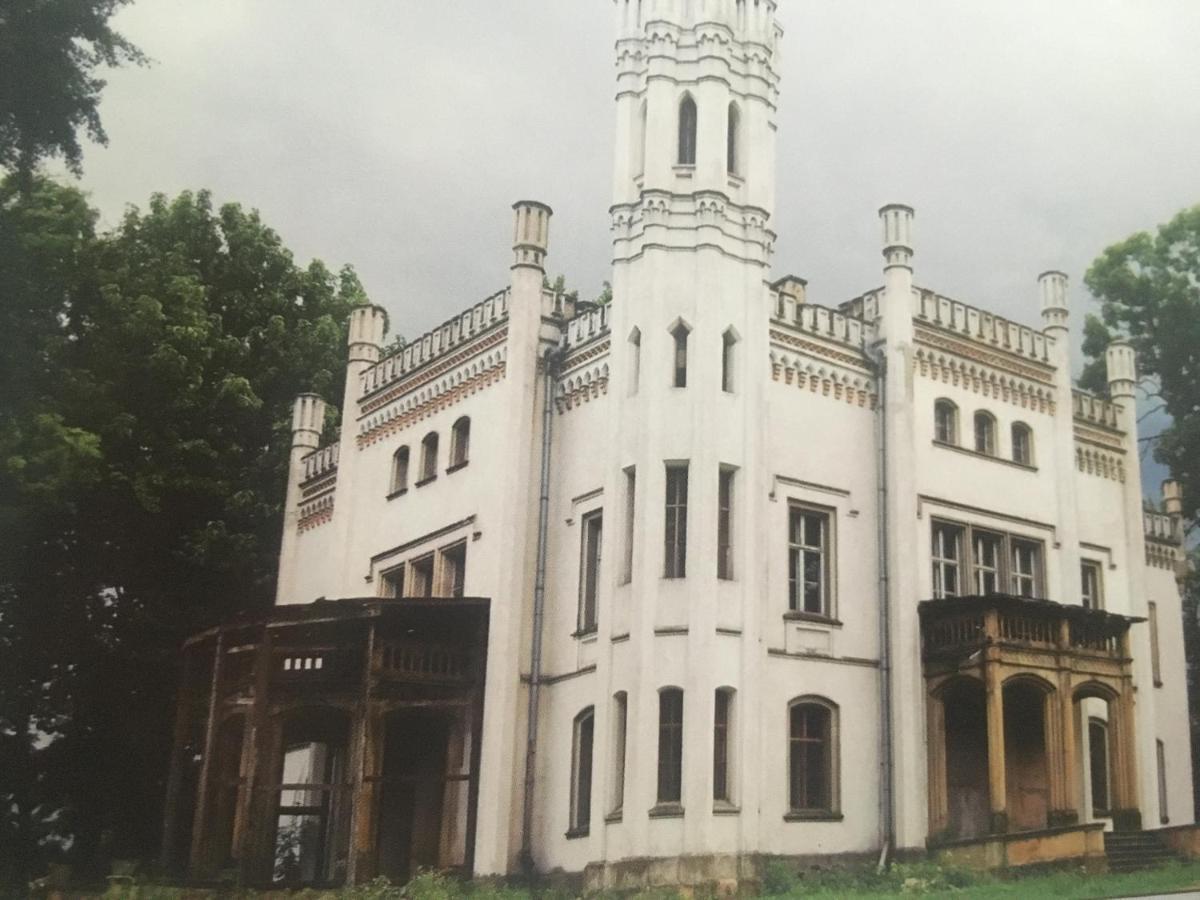 Pokoje W Starej Karczmie Liszki Bagian luar foto