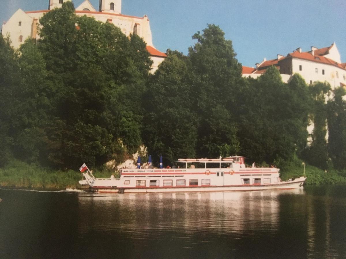 Pokoje W Starej Karczmie Liszki Bagian luar foto