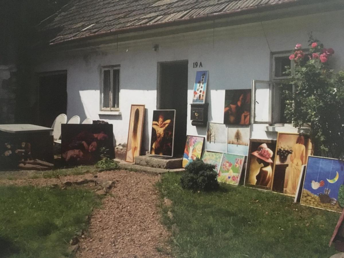 Pokoje W Starej Karczmie Liszki Bagian luar foto