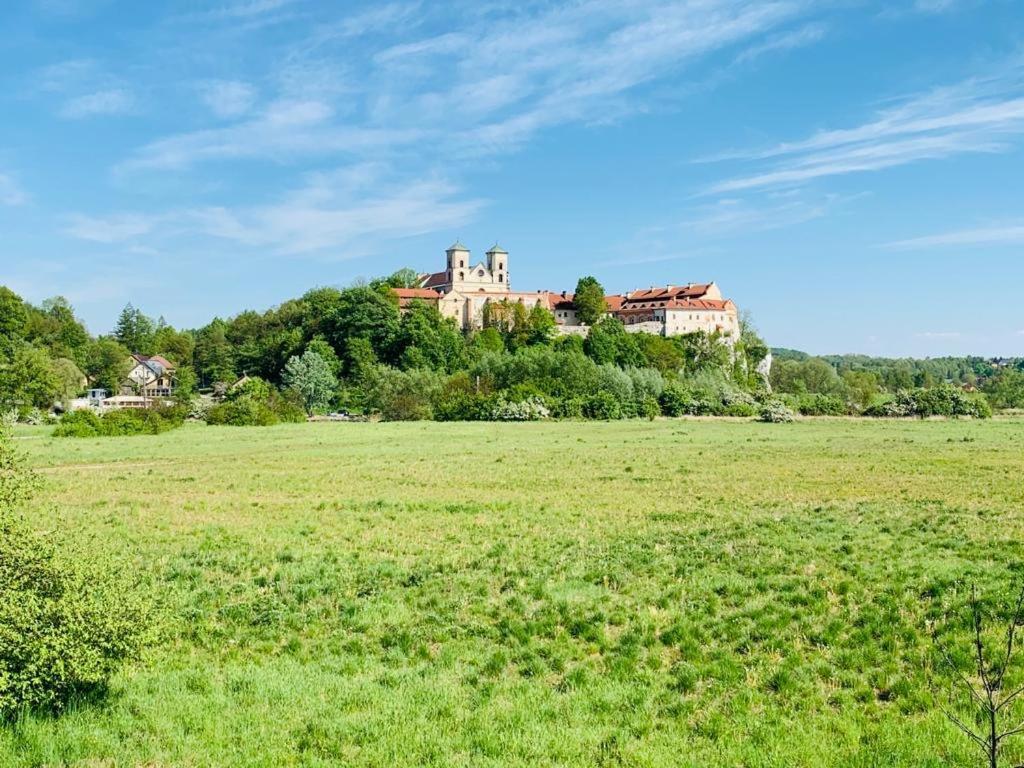 Pokoje W Starej Karczmie Liszki Bagian luar foto