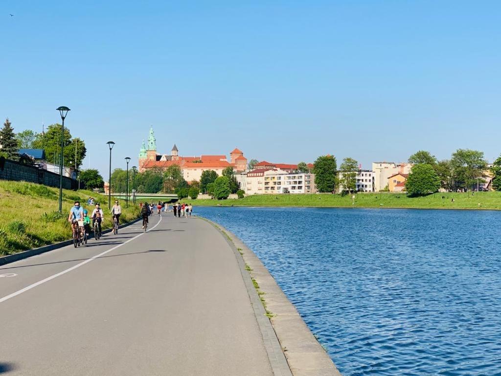 Pokoje W Starej Karczmie Liszki Bagian luar foto