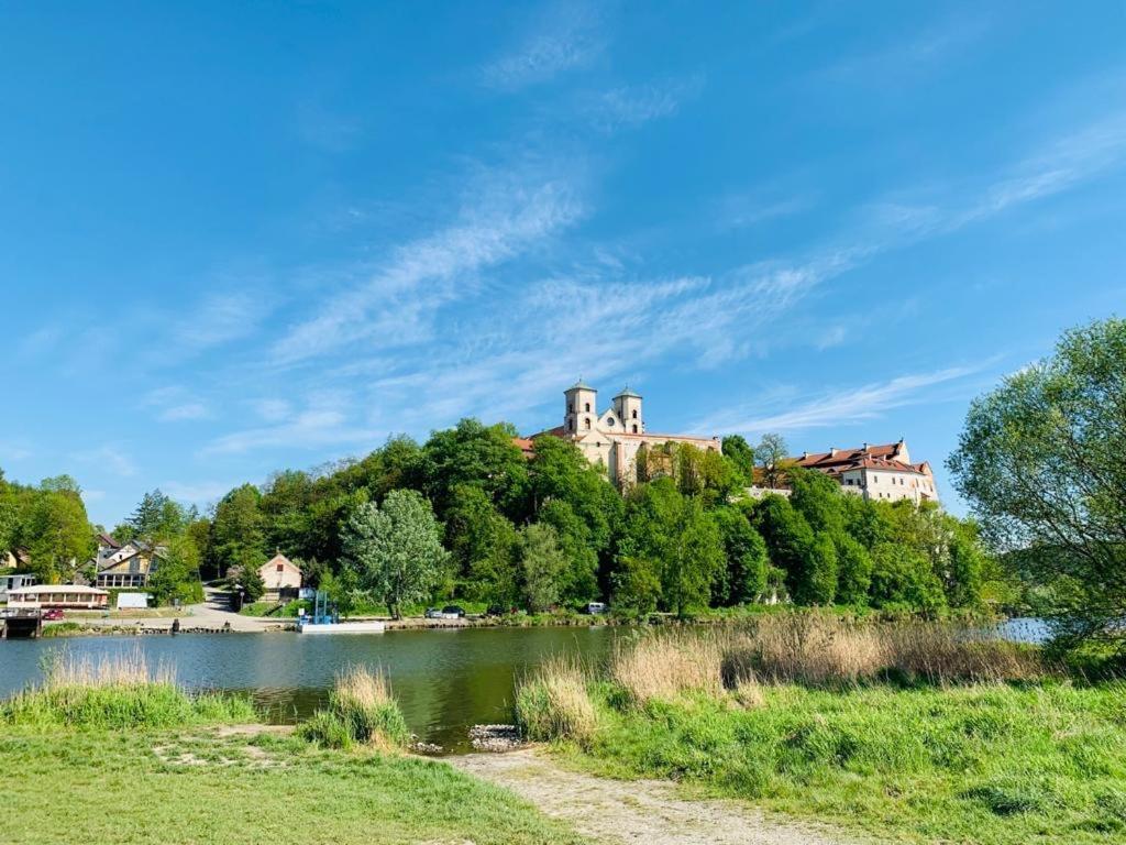 Pokoje W Starej Karczmie Liszki Bagian luar foto