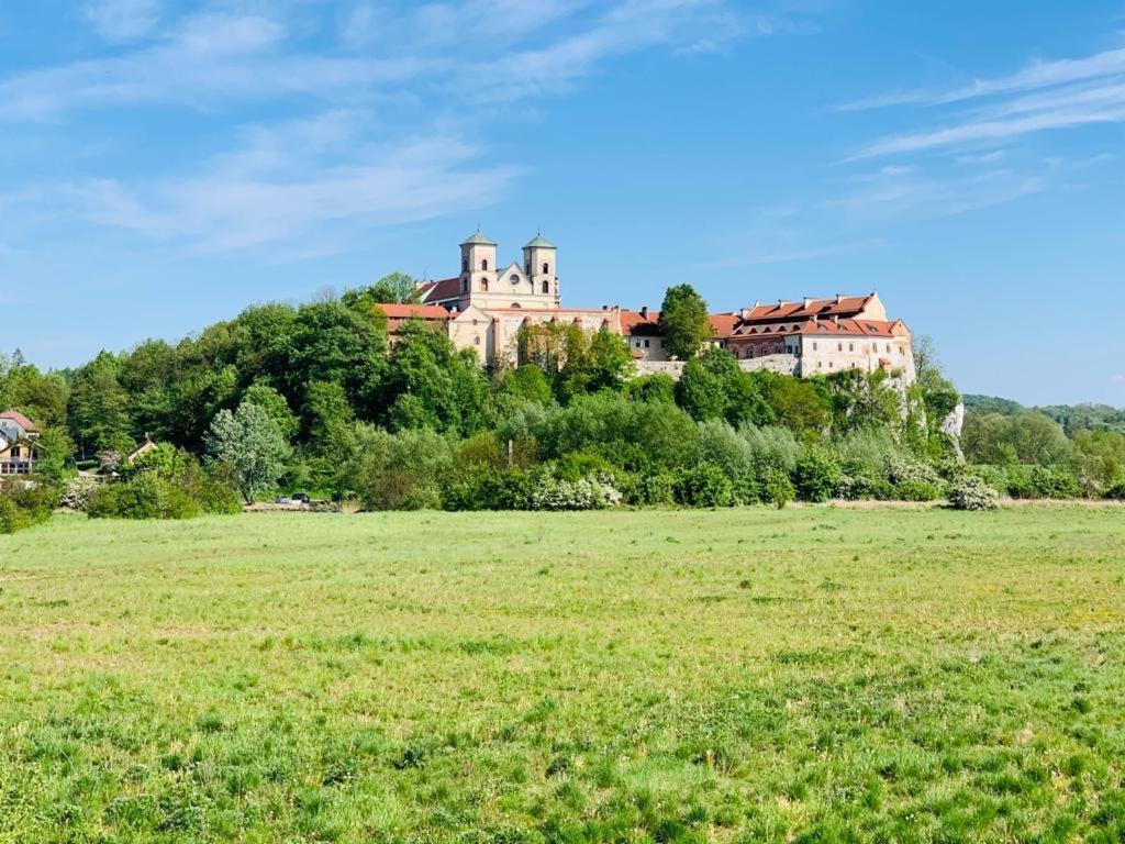 Pokoje W Starej Karczmie Liszki Bagian luar foto