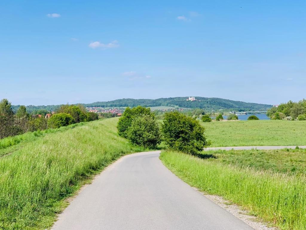 Pokoje W Starej Karczmie Liszki Bagian luar foto
